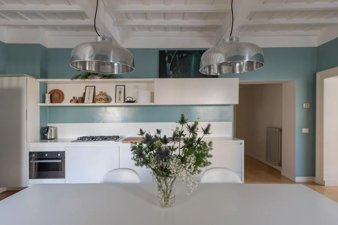 Iflat Amazing Apartment With Terrace In Monti Roma