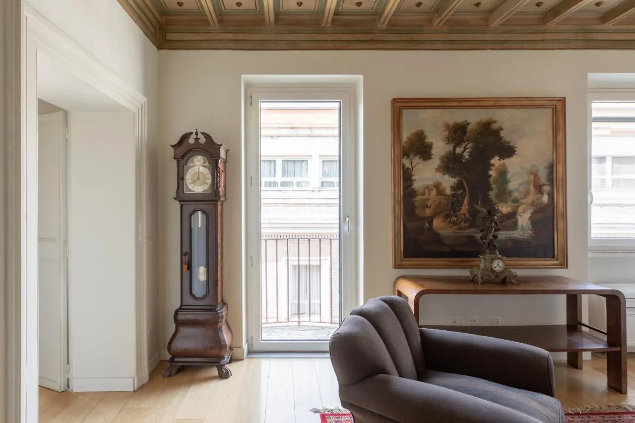 Iflat Amazing Apartment With Terrace In Monti Roma